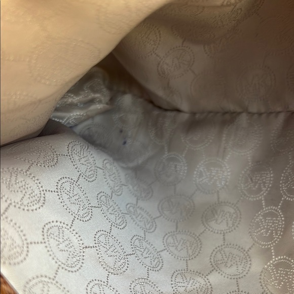 Michael Kors Signature Aubrey Tote in Brown and Cream - Picture 8 of 13